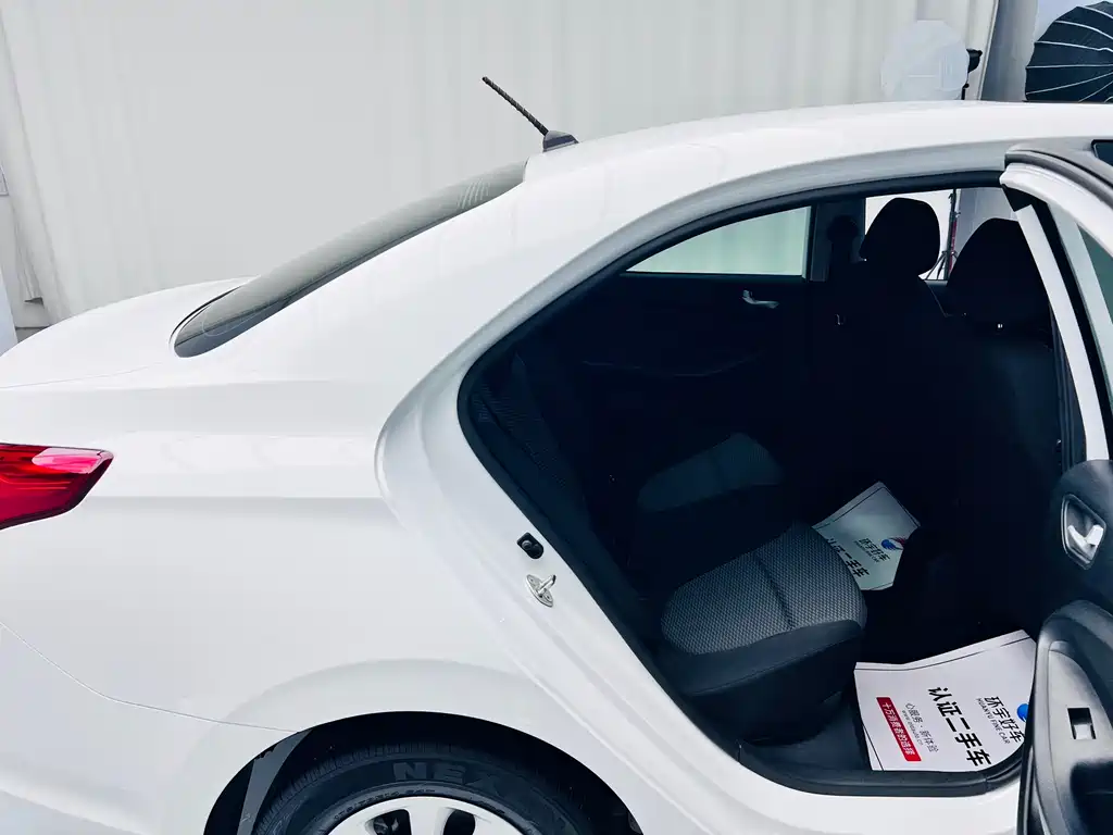 Hyundai Verna 2018 — фото 20