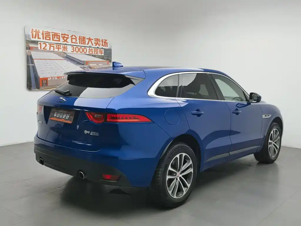 Jaguar F-PACE 2017 — фото 2