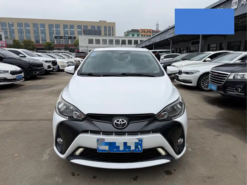 Toyota Yaris L 2018 — фото 2