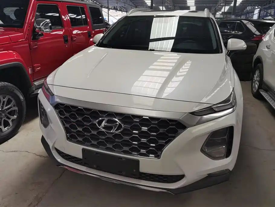 Hyundai Santa Fe 2020 — фото 2