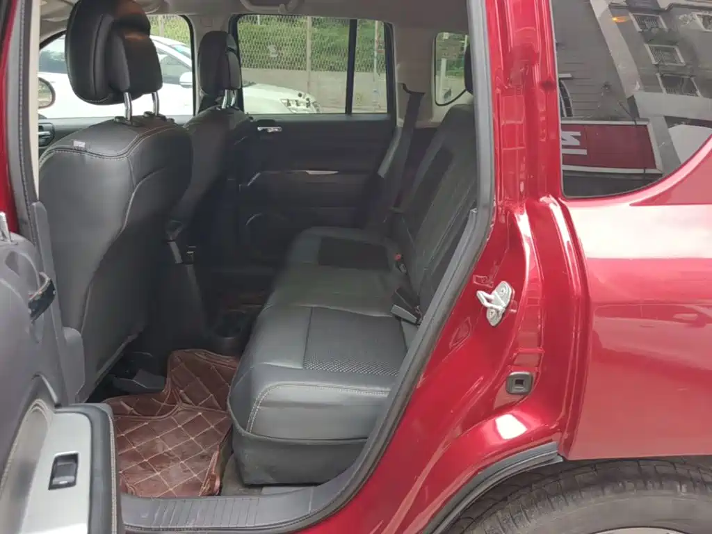 Jeep Compass 2014 — фото 17