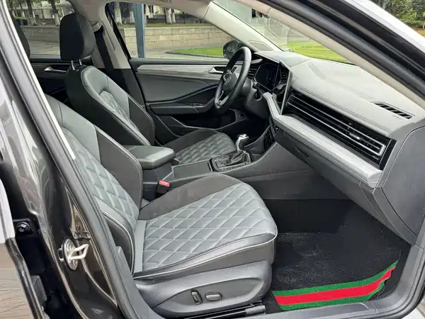 Volkswagen Sagitar 2023
