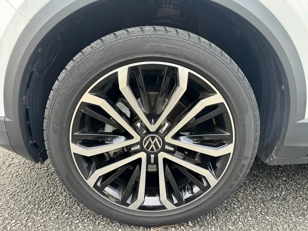 Volkswagen T-Roc 2022 — фото 13