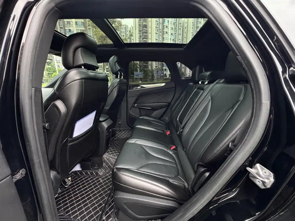 Lincoln MKC 2018 — фото 11