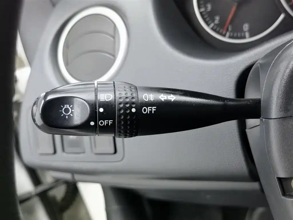 Suzuki Swift 2015 — фото 21