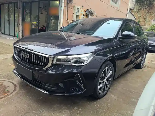 Geely Emgrand 2023