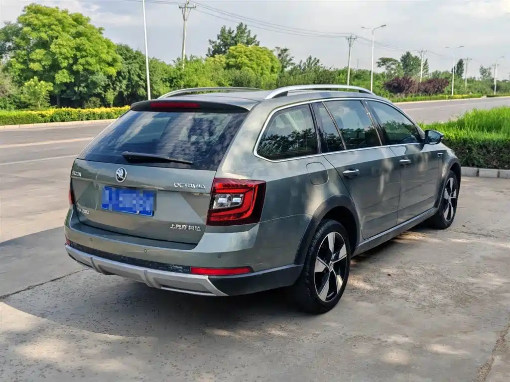 Skoda Octavia 2018 — фото 7