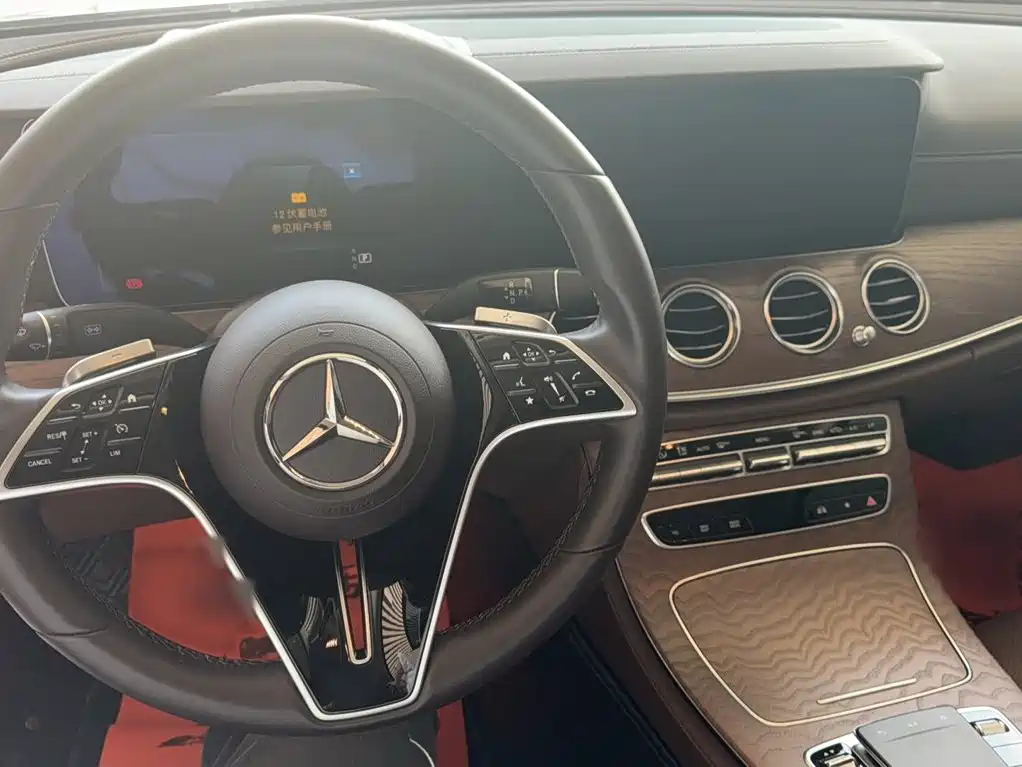 Mercedes-Benz E-Class 2023 — фото 9