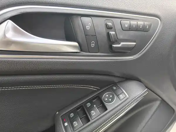 Mercedes-Benz GLA 2016