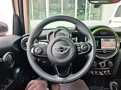 MINI MINI 2020
