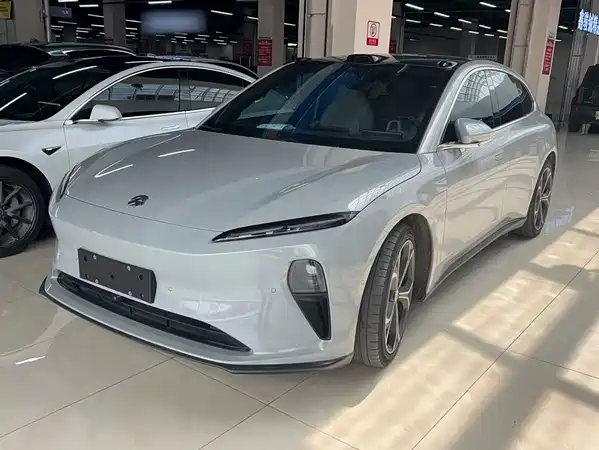 NIO ET5T 2024