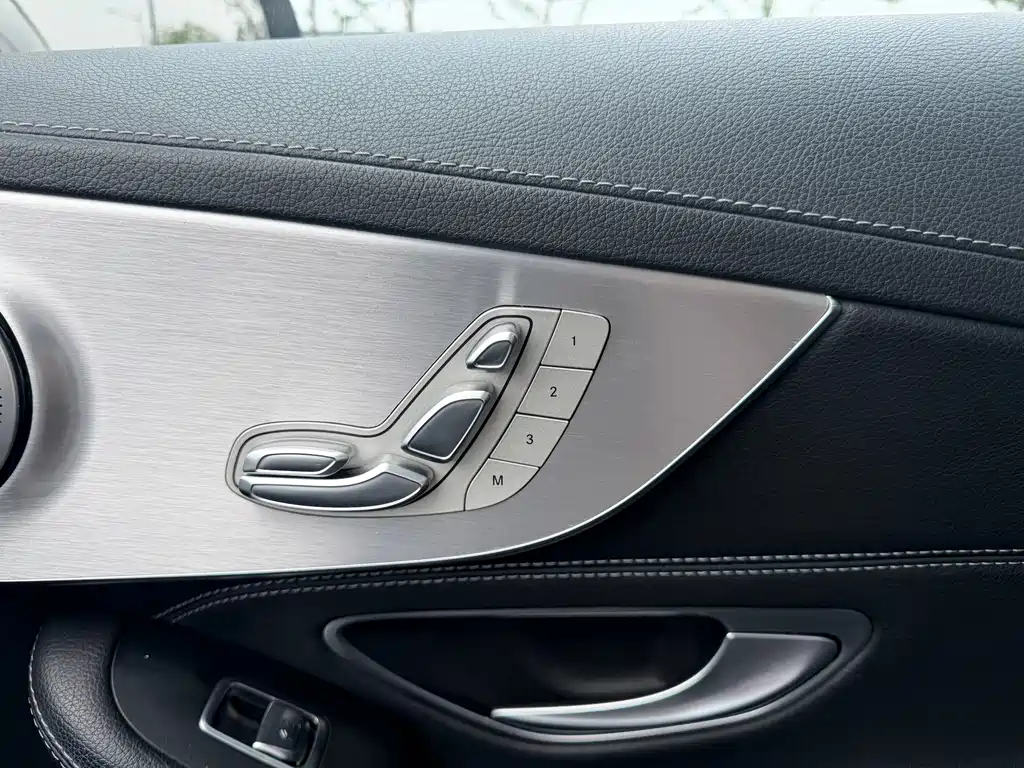Mercedes-Benz C-Class 2020 — фото 20