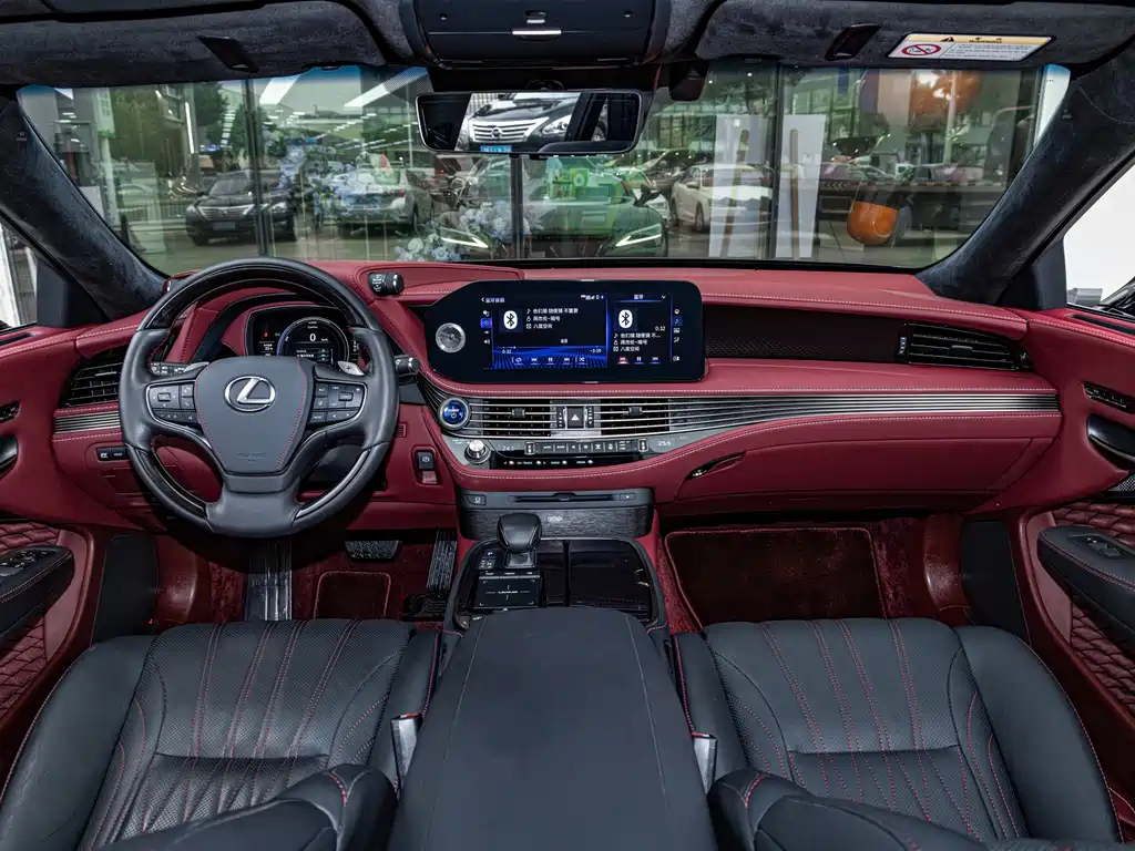 Lexus LS 2021 — фото 12