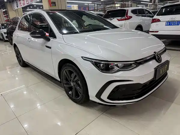 Volkswagen Golf 2022