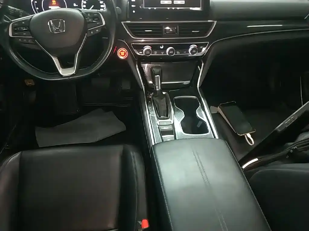 Honda Accord 2022 — фото 14