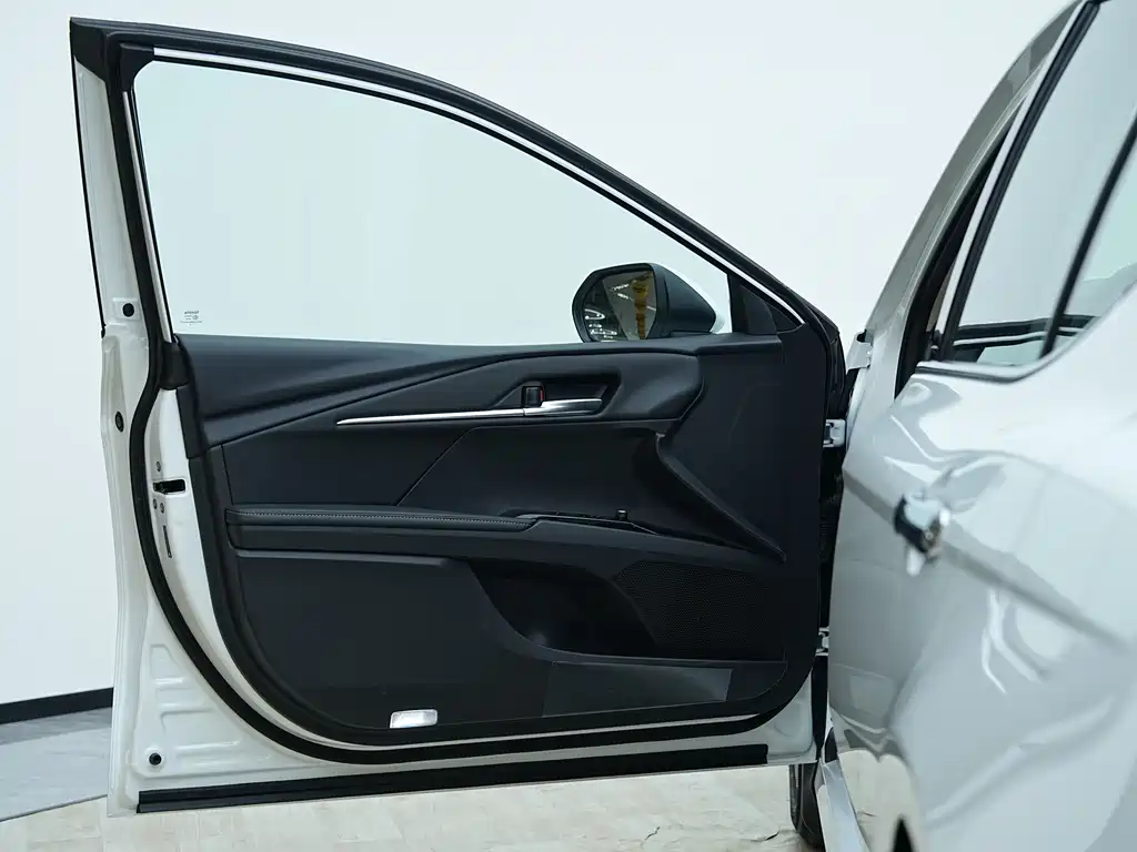 Toyota Camry 2026 — фото 16