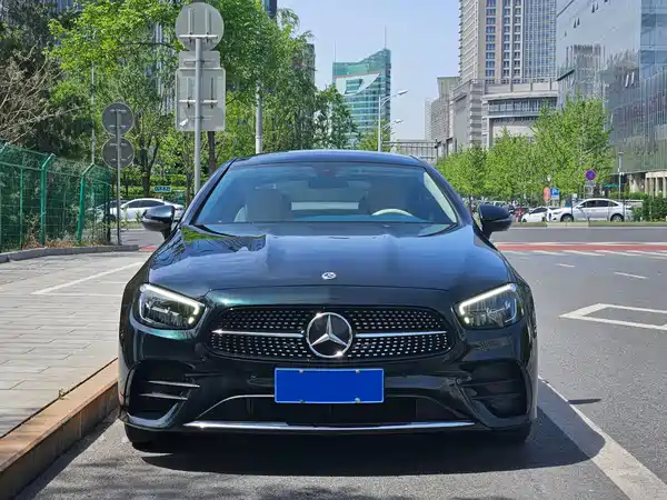 Mercedes-Benz E-Class 2023