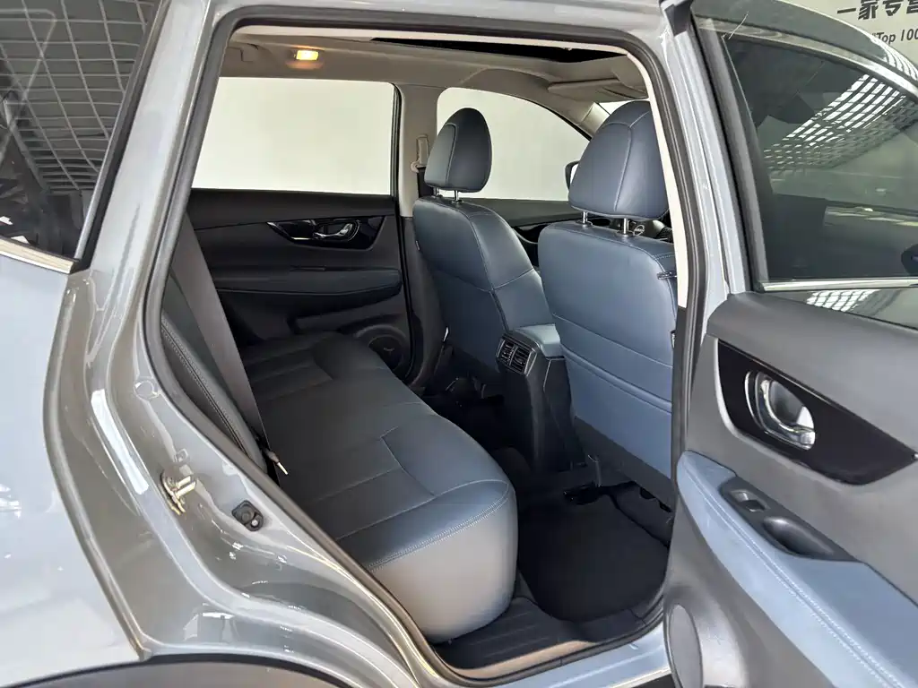 Nissan X-Trail 2025 — фото 24