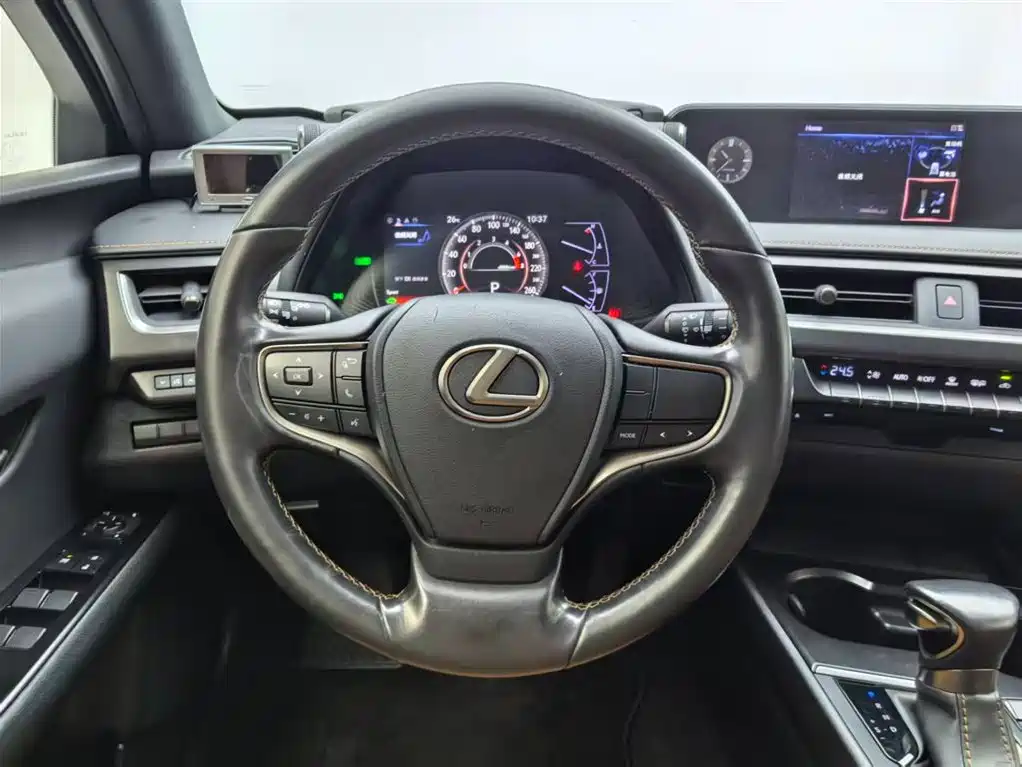 Lexus UX 2020 — фото 5