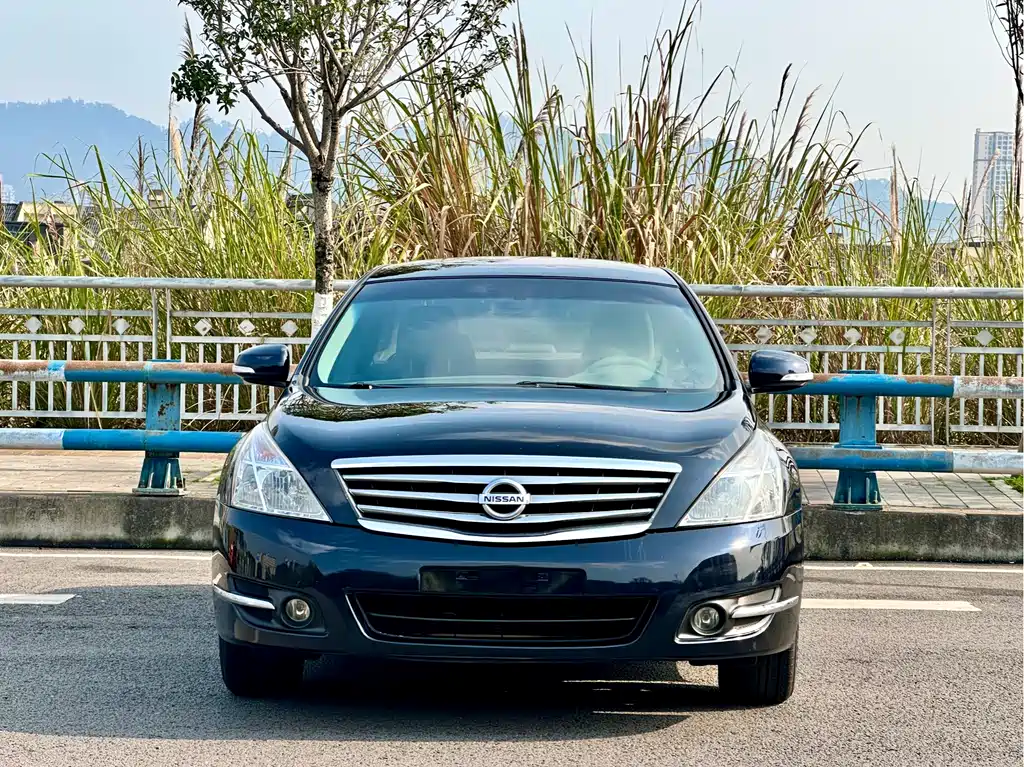 Nissan Teana 2010 — фото 2