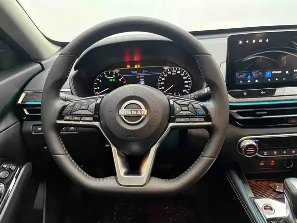 Nissan Teana 2023