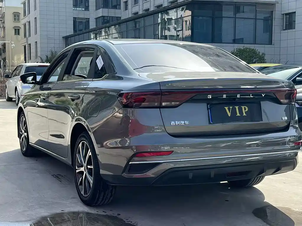 Geely Emgrand 2022 — фото 4