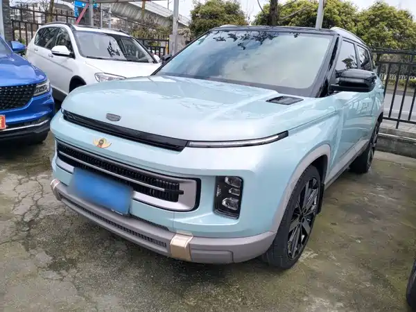 Geely ICON 2023