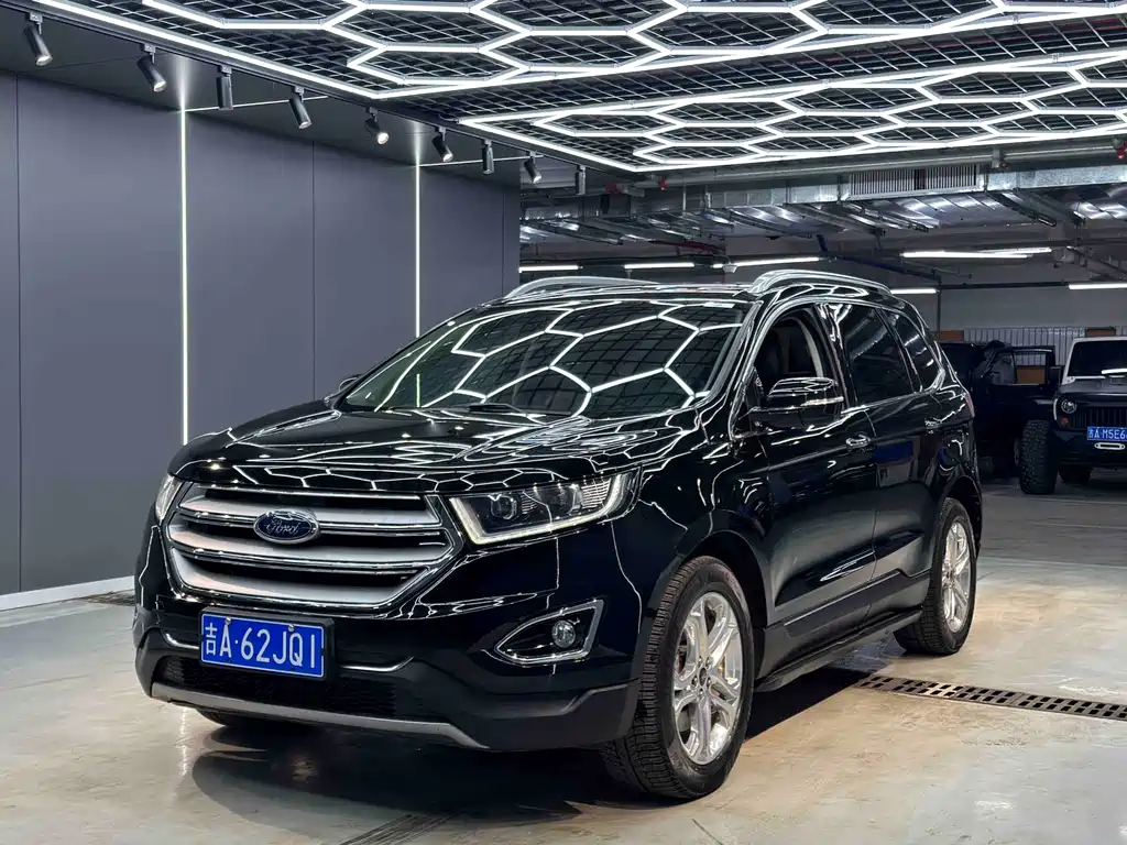 Ford Edge 2017 — фото 1