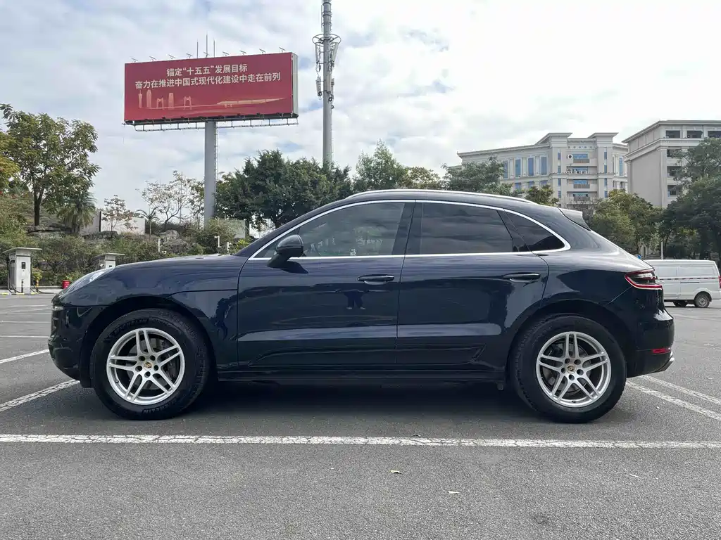 Porsche Macan 2018 — фото 4