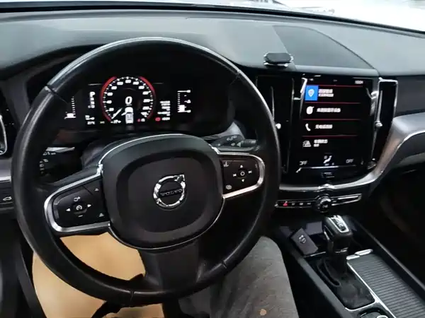 Volvo XC60 2021