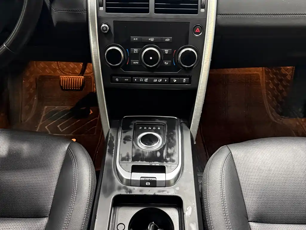 Land Rover Discovery Sport 2019 — фото 12