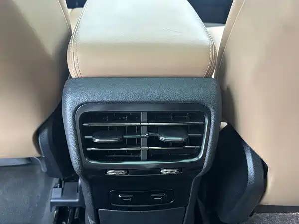 NIO ES6 2021