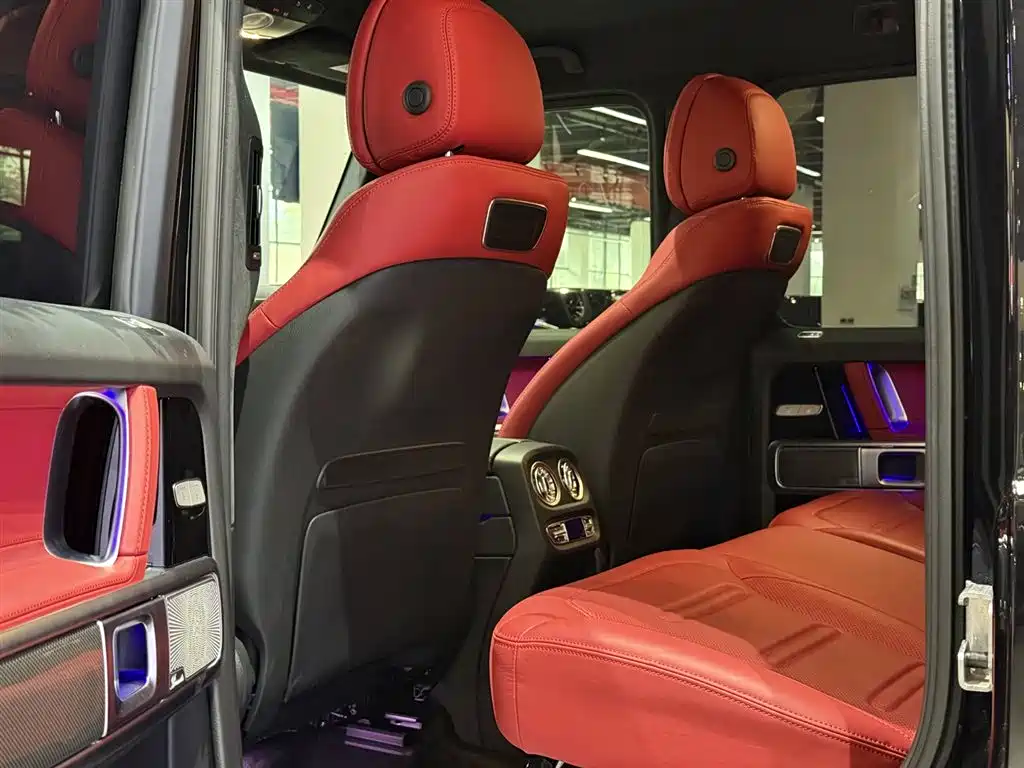 Mercedes-Benz G-Class 2024 — фото 15