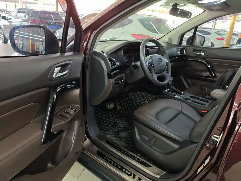 GAC Motor Trumpchi GS4 2018 — фото 16