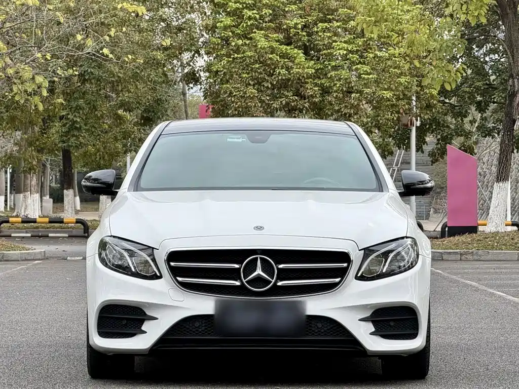Mercedes-Benz E-Class 2021 — фото 23