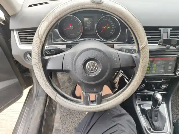 Volkswagen Bora 2015