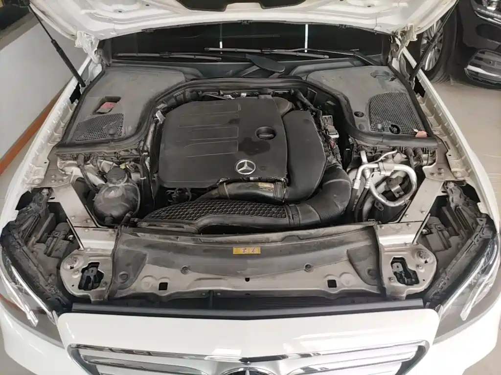 Mercedes-Benz E-Class 2020 — фото 20