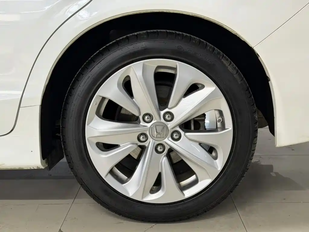 Honda Jade 2018 — фото 15