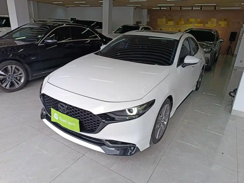 Mazda 3 Axela 2021