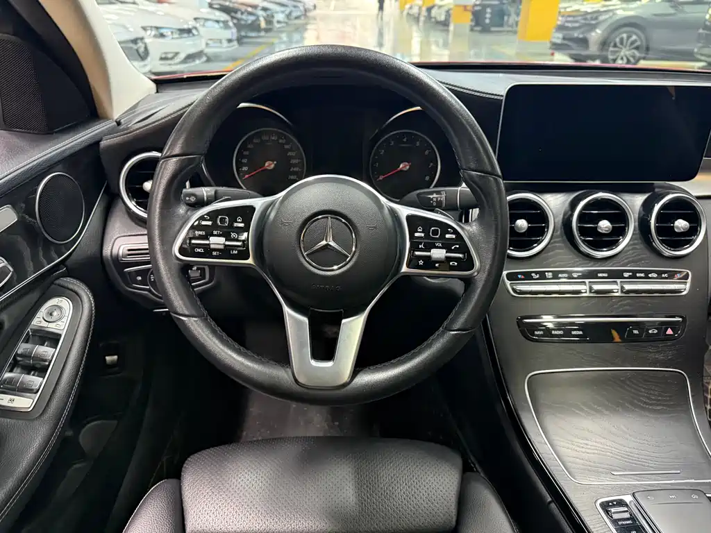 Mercedes-Benz C-Class 2019 — фото 13