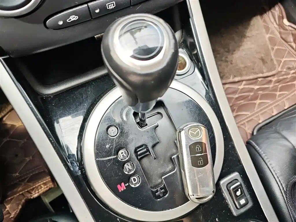 Mazda CX-7 2015 — фото 10