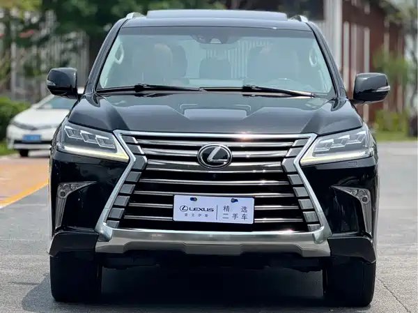 Lexus LX 2017