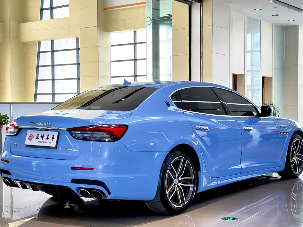 Maserati Quattroporte 2014 — фото 18