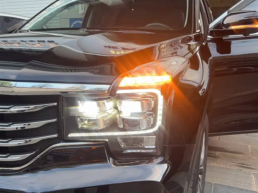 GAC Motor Trumpchi GS8 2019 — фото 14