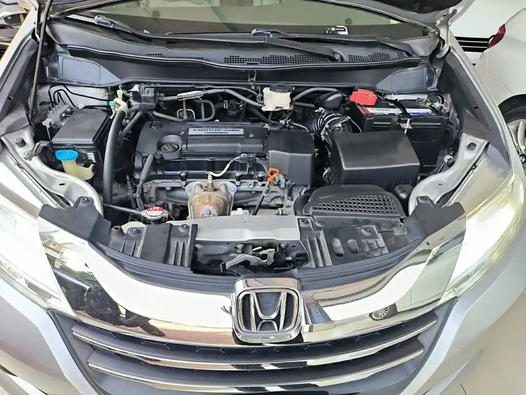 Honda Odyssey 2015 — фото 16