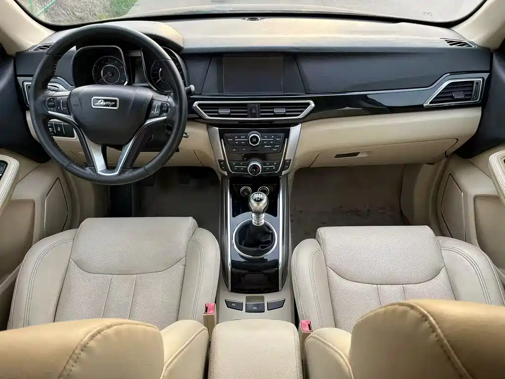 Zotye X5 2017 — фото 12