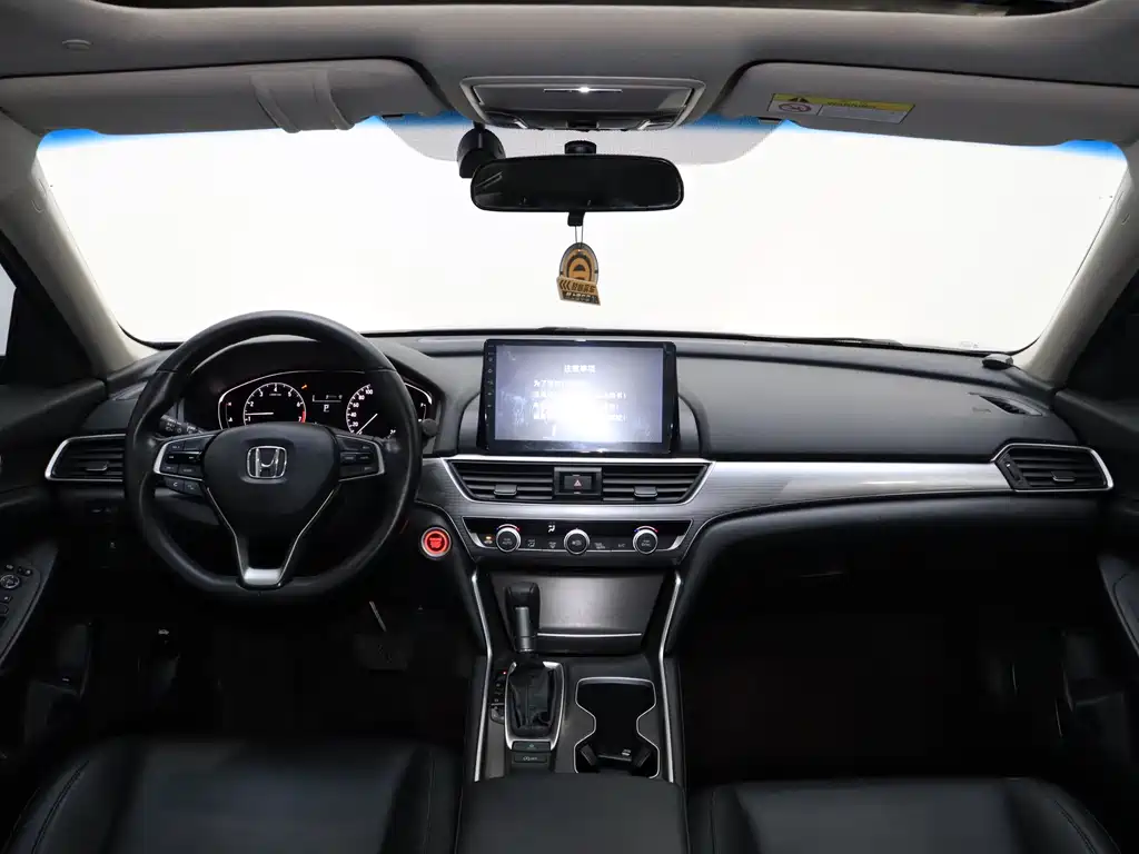 Honda Accord 2019 — фото 14