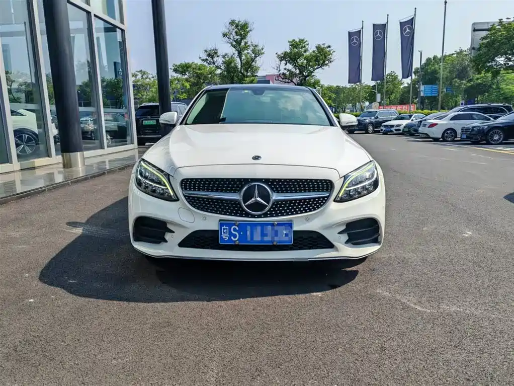 Mercedes-Benz C-Class 2020