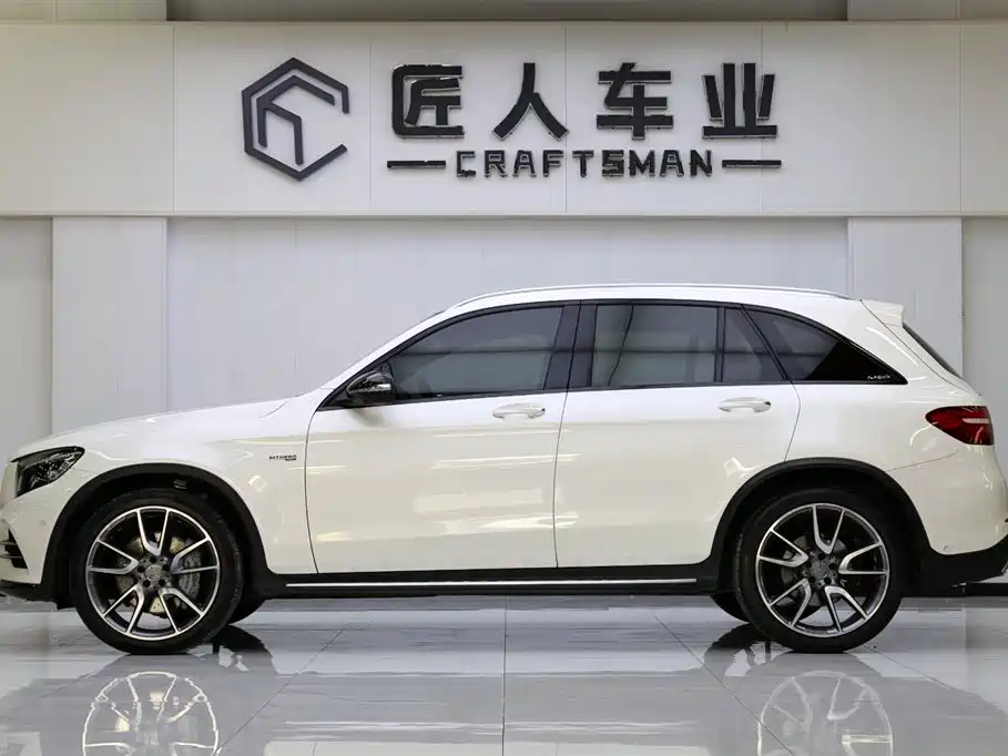 Mercedes-Benz GLC AMG 2018 — фото 4