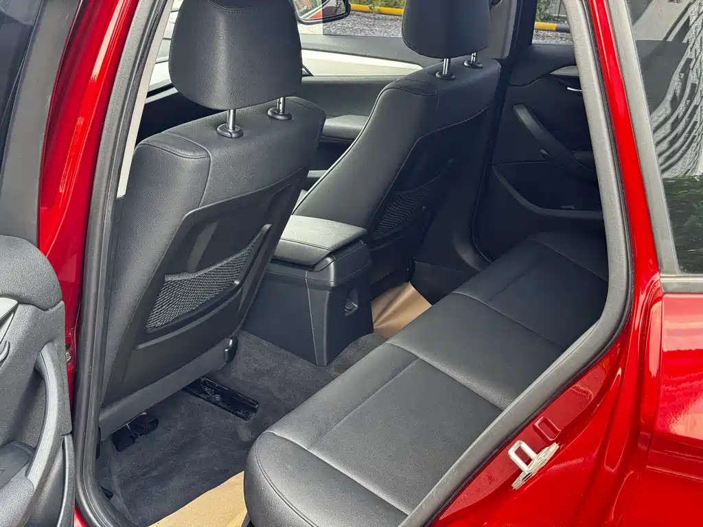 BMW X1 2015 — фото 18